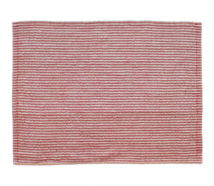 Våga Table mats (2 pcs) red in the group PRODUCTS / THE SET TABLE / Table mats at Växbo Lin (500-12-50x35)