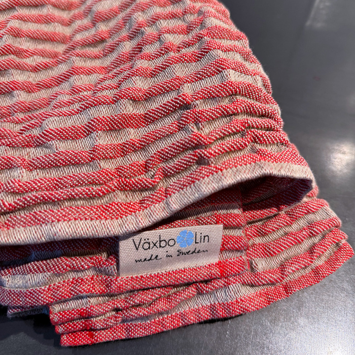 Storm Towel red/unbleached in the group PRODUCTS / GIFTS / Christmas at Växbo Lin (78-12)