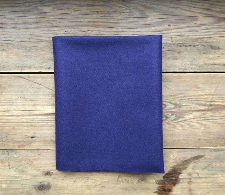 High quality woven woolen fabric light lilac 25x25 cm in the group PRODUCTS / DIY / DIY-materials at Växbo Lin (i100-19-25x25)