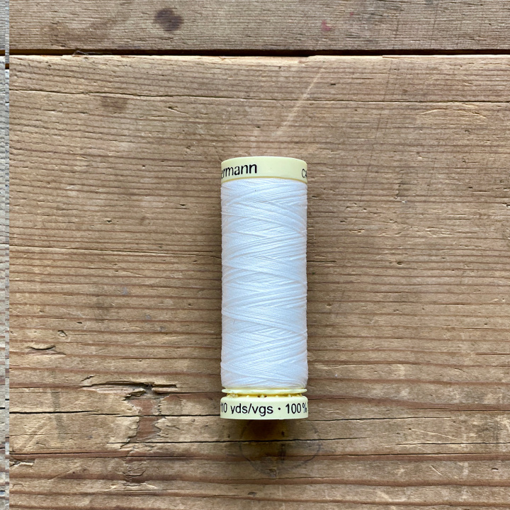 Sewing thread polyester white in the group PRODUCTS / DIY / DIY-materials at Växbo Lin (i135-111)