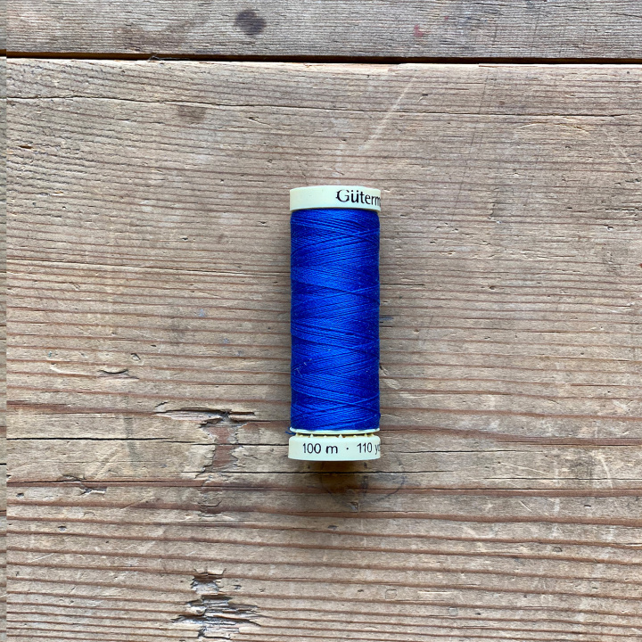 Sytråd polyester blå i gruppen SORTIMENT / DIY / Tillbehör hos Växbo Lin (i135-315)