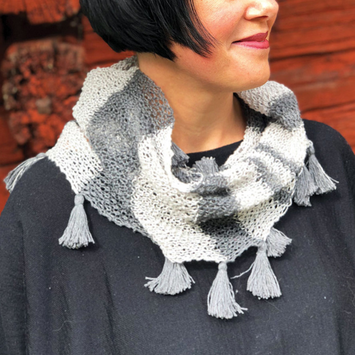 Stickset Rund randig sjal oblekt/vit i gruppen SORTIMENT / LINGARN / Lingarn 100g härvor hos Växbo Lin (i20-0-1)